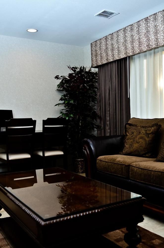 Pacer Inn & Suites Motel ديلاوير المظهر الخارجي الصورة