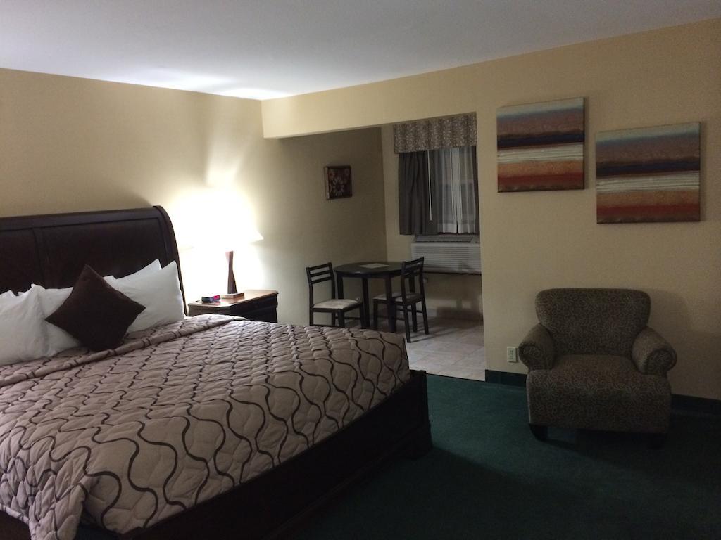 Pacer Inn & Suites Motel ديلاوير الغرفة الصورة