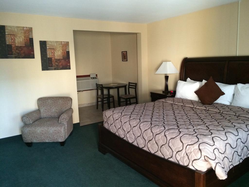 Pacer Inn & Suites Motel ديلاوير الغرفة الصورة
