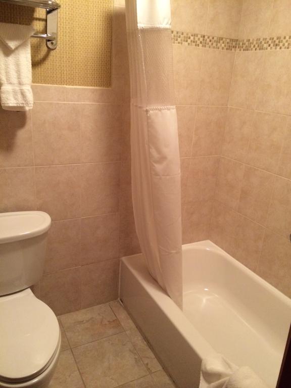 Pacer Inn & Suites Motel ديلاوير الغرفة الصورة