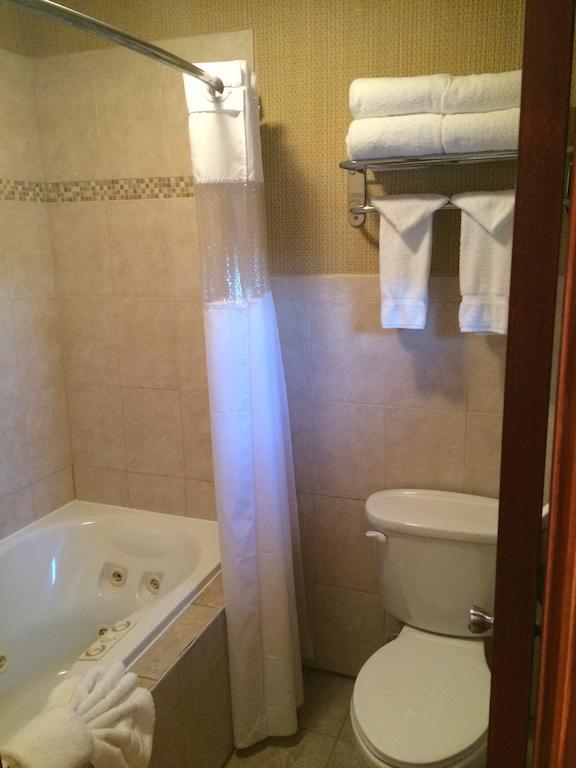 Pacer Inn & Suites Motel ديلاوير الغرفة الصورة