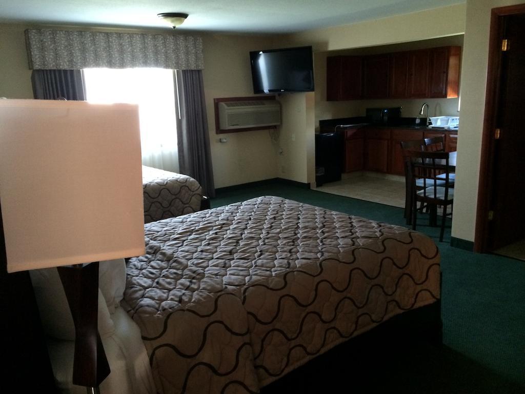 Pacer Inn & Suites Motel ديلاوير الغرفة الصورة
